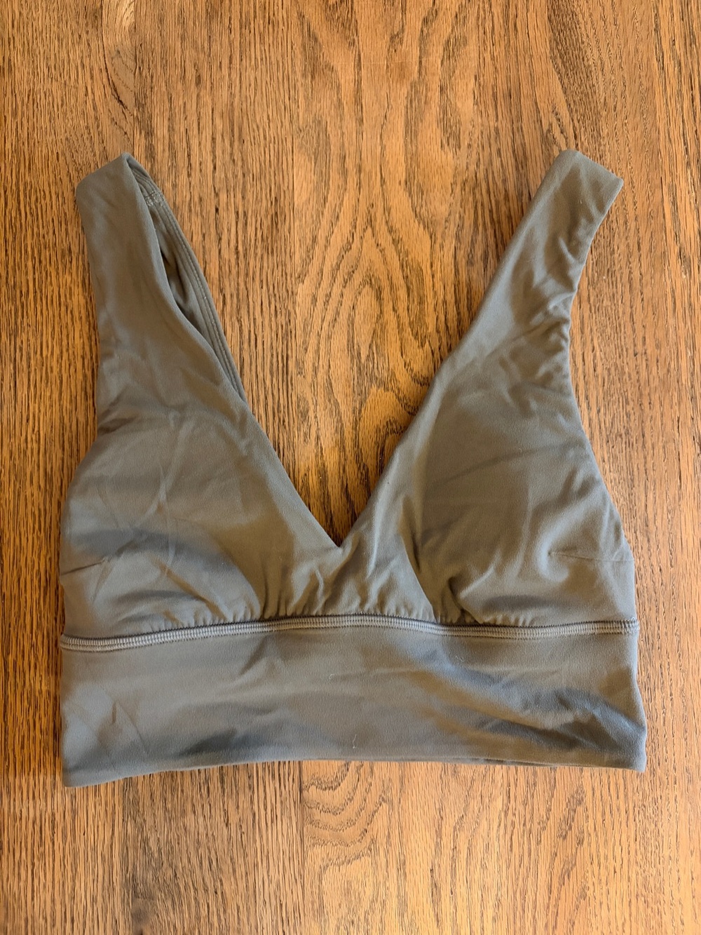 Women’s Muted Green Lululemon V-Neck Bra sz S